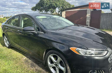 Седан Ford Fusion 2013 в 