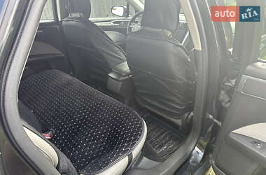 Седан Ford Fusion 2013 в 