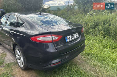 Седан Ford Fusion 2013 в 