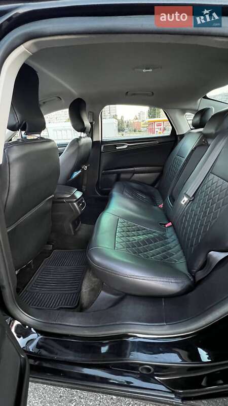 Седан Ford Fusion 2015 в Харькове