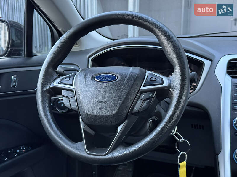 Седан Ford Fusion 2014 в Києві