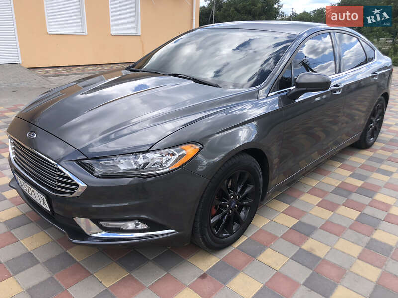 Седан Ford Fusion 2016 в 