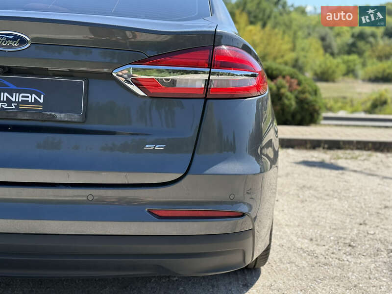 Седан Ford Fusion 2019 в Днепре