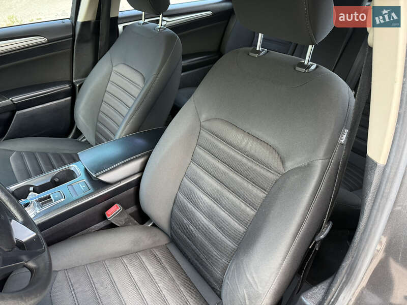 Седан Ford Fusion 2019 в Днепре
