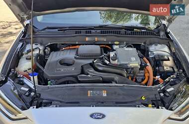Седан Ford Fusion 2018 в 