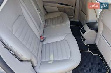 Седан Ford Fusion 2018 в 