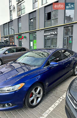 Седан Ford Fusion 2013 в 