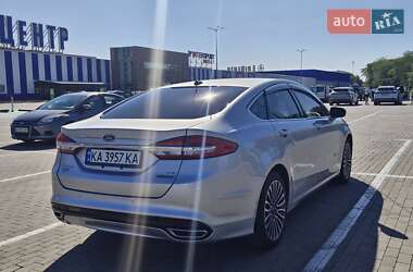 Седан Ford Fusion 2018 в 