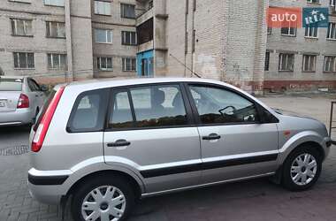 Хэтчбек Ford Fusion 2007 в 