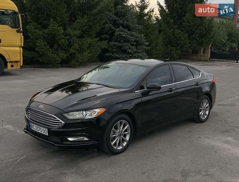 Седан Ford Fusion 2016 в 