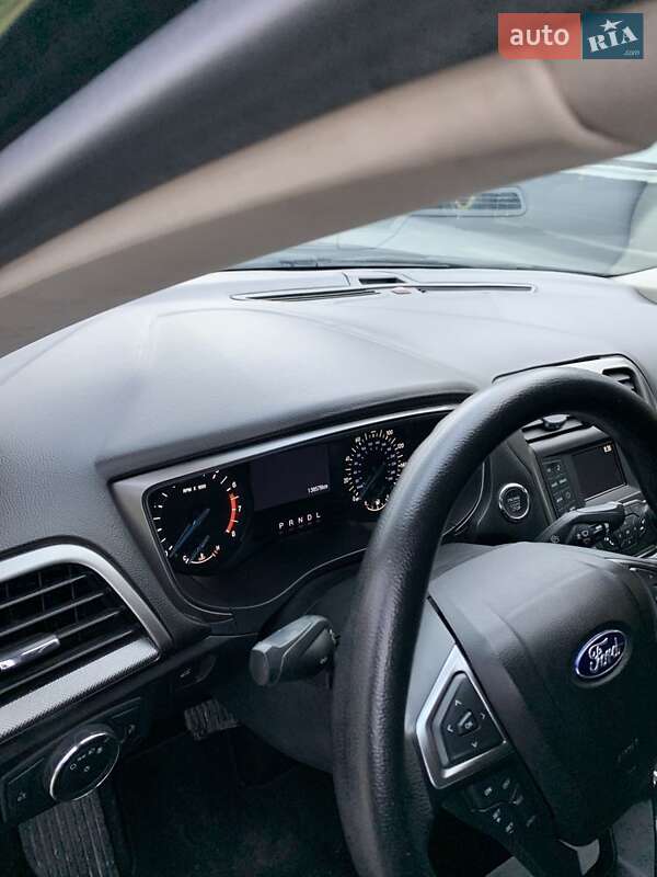 Седан Ford Fusion 2016 в Львові фото 7 Седан Ford Fusion 2016 в Львові