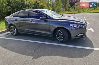 Седан Ford Fusion 2017 в 