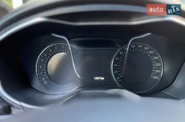 Седан Ford Fusion 2016 в 