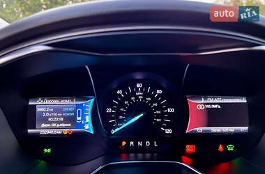 Седан Ford Fusion 2017 в 
