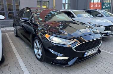 Седан Ford Fusion 2017 в 