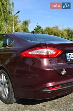 Седан Ford Fusion 2013 в 