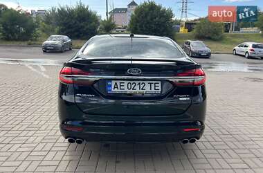Седан Ford Fusion 2017 в 
