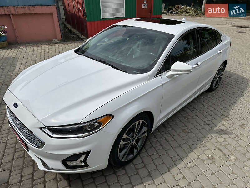 Седан Ford Fusion 2020 в Первомайске