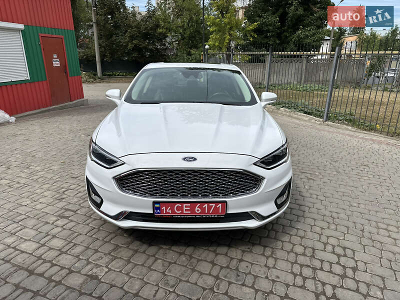 Седан Ford Fusion 2020 в Первомайске