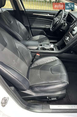 Седан Ford Fusion 2020 в 