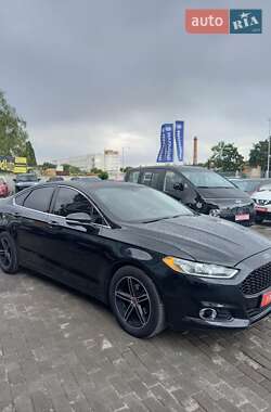 Седан Ford Fusion 2015 в 