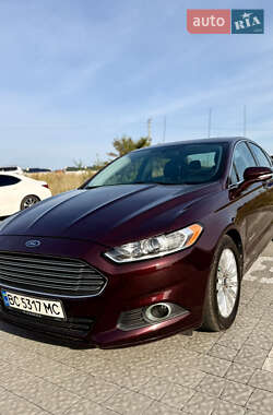 Седан Ford Fusion 2013 в Львові