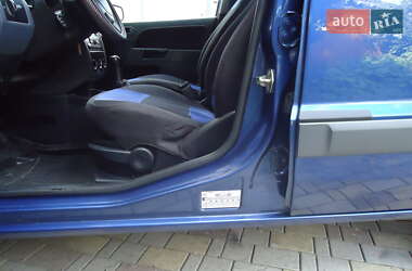 Хэтчбек Ford Fusion 2006 в 