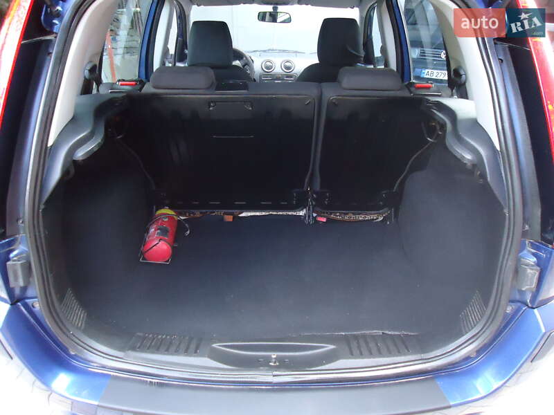 Хэтчбек Ford Fusion 2006 в Умани фото 19 Хэтчбек Ford Fusion 2006 в Умани