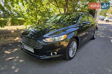 Седан Ford Fusion 2015 в 