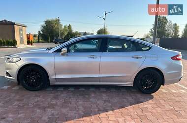 Седан Ford Fusion 2015 в 