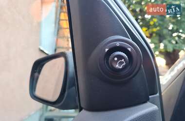 Хетчбек Ford Fusion 2003 в 