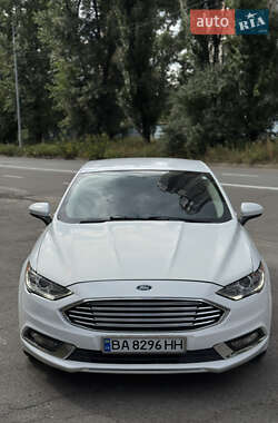 Седан Ford Fusion 2017 в 