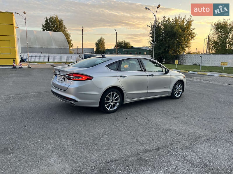 Седан Ford Fusion 2017 в Києві