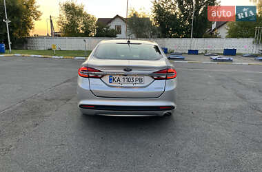 Седан Ford Fusion 2017 в 