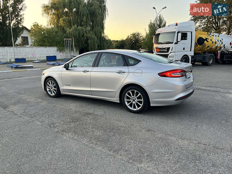 Седан Ford Fusion 2017 в Києві