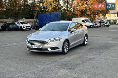 Седан Ford Fusion 2017 в 