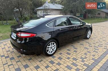 Седан Ford Fusion 2014 в 