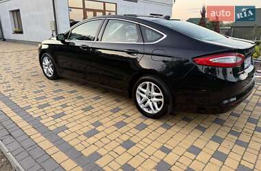 Седан Ford Fusion 2014 в 