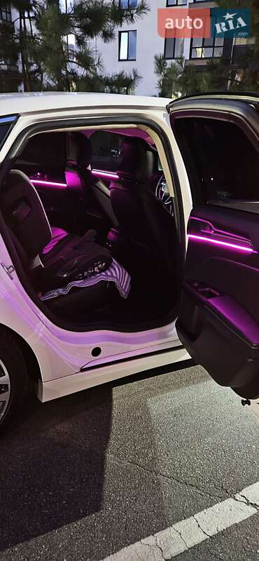 Седан Ford Fusion 2016 в Киеве фото 46 Седан Ford Fusion 2016 в Киеве