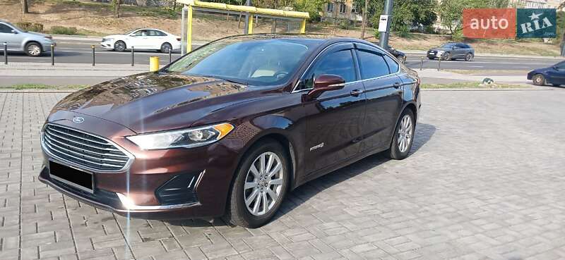 Седан Ford Fusion 2019 в Днепре