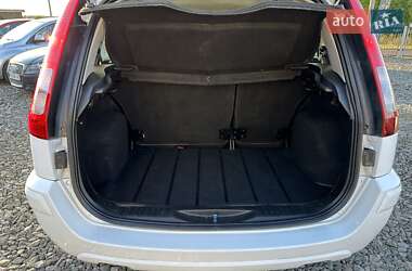Хэтчбек Ford Fusion 2011 в 