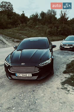 Седан Ford Fusion 2013 в Калуше