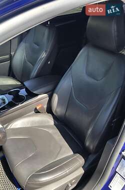 Седан Ford Fusion 2014 в 