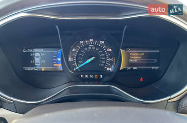 Седан Ford Fusion 2016 в 