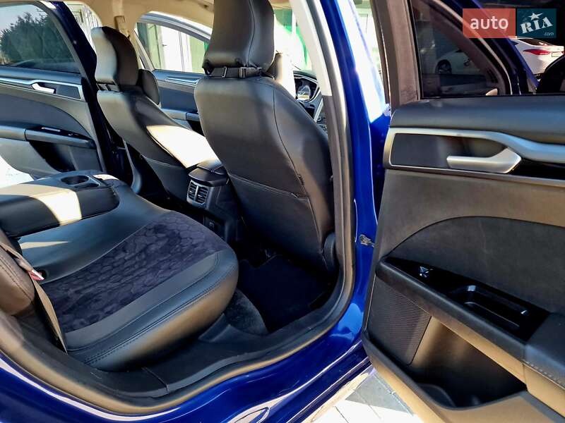 Седан Ford Fusion 2016 в Киеве фото 11 Седан Ford Fusion 2016 в Киеве