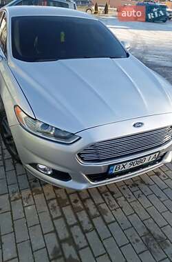 Седан Ford Fusion 2012 в 