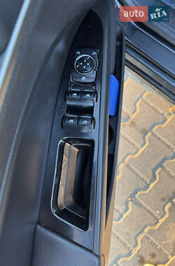 Седан Ford Fusion 2014 в 