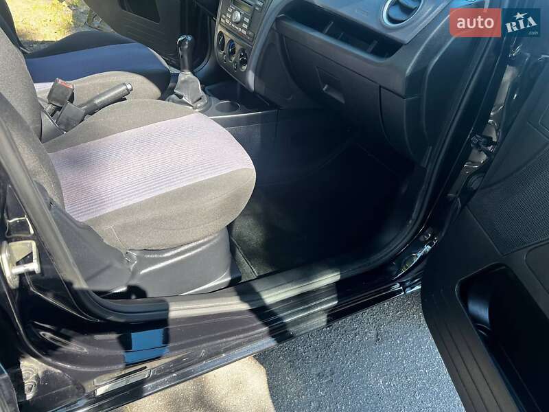 Хэтчбек Ford Fusion 2009 в Кременчуге фото 23 Хэтчбек Ford Fusion 2009 в Кременчуге