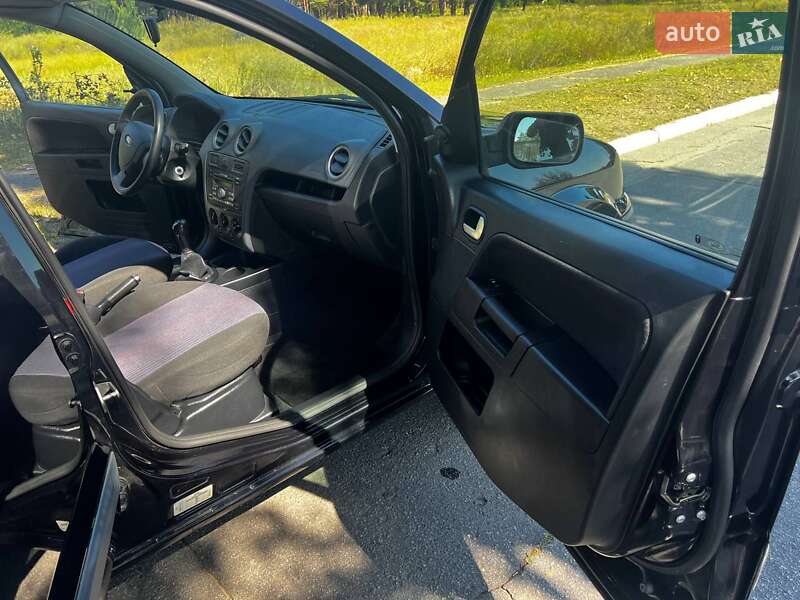 Хэтчбек Ford Fusion 2009 в Кременчуге фото 30 Хэтчбек Ford Fusion 2009 в Кременчуге