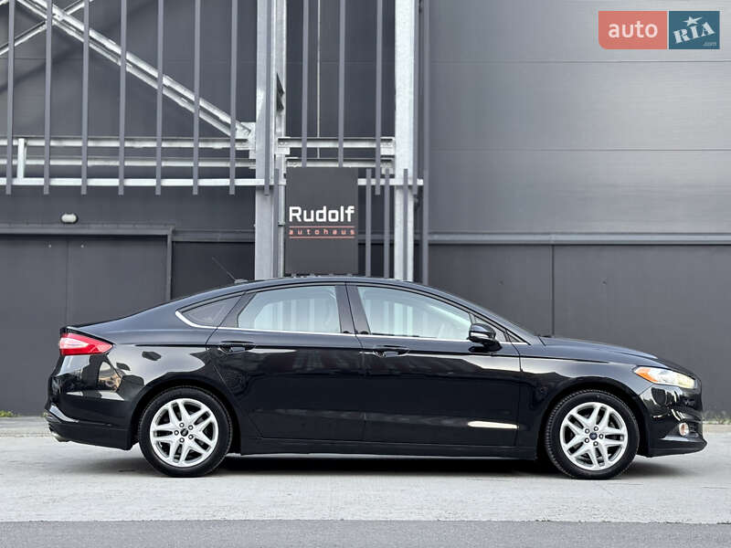 Седан Ford Fusion 2014 в Києві